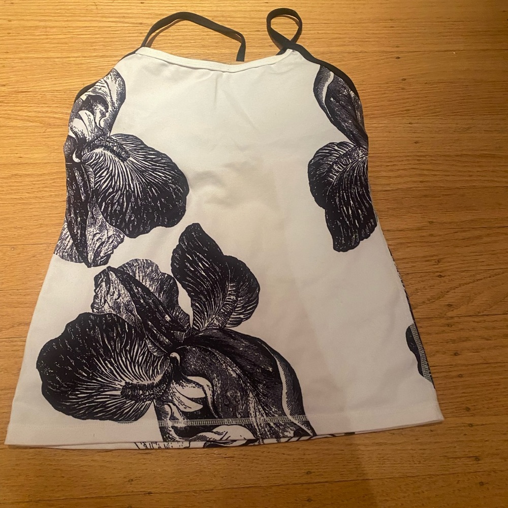 lululemon workout top